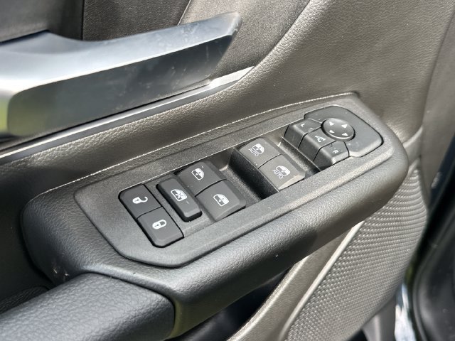 New 2027 RAM 1500 4x4 Crew Cab image 13