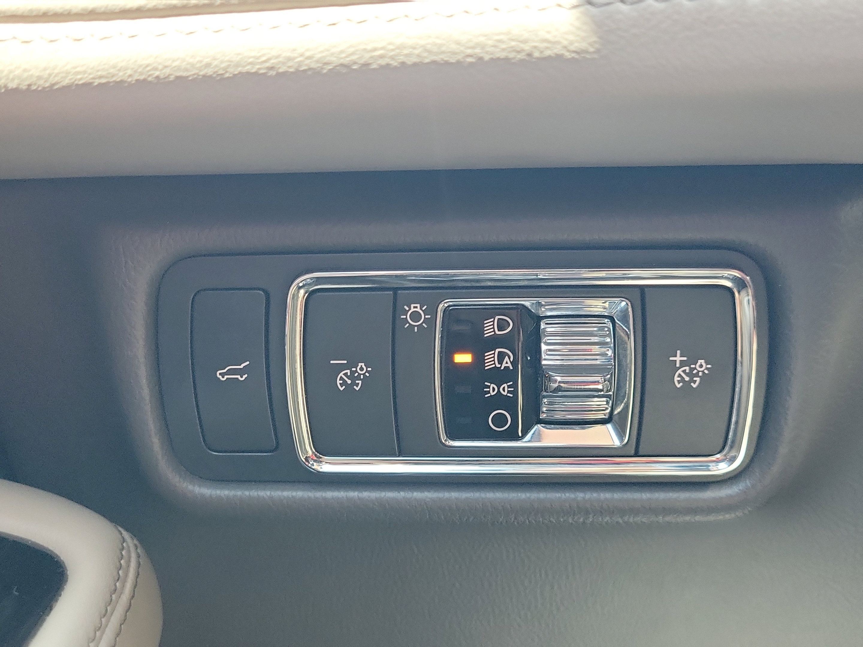Used 2022 Lincoln Aviator Reserve w/ Equipment Group 201A RWD image 29