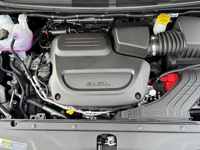 New 2026 Chrysler Pacifica Pinnacle image 26