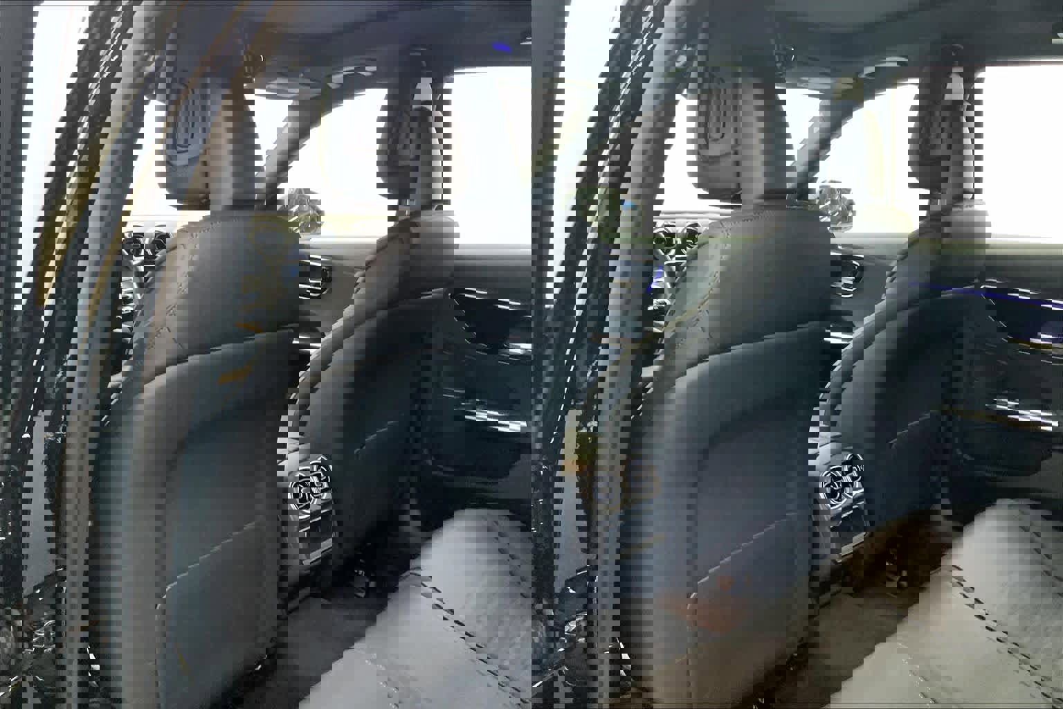 Used 2025 Mercedes-Benz C 300 Sedan image 16