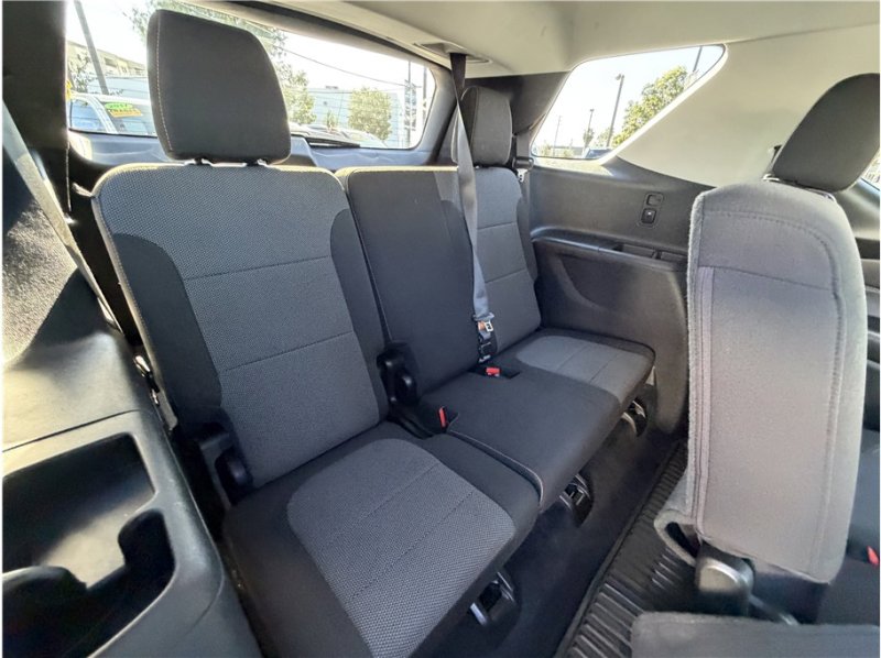 Used 2020 Chevrolet Traverse LS image 30