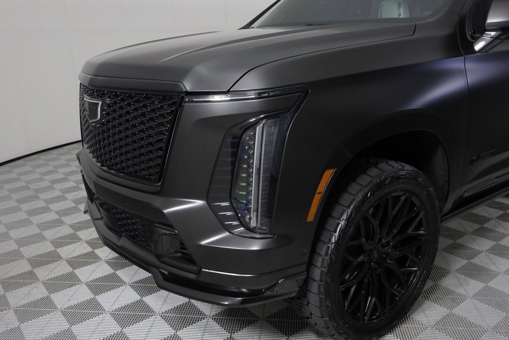 Used 2025 Cadillac Escalade V w/ LPO, Floor Liner Package image 43