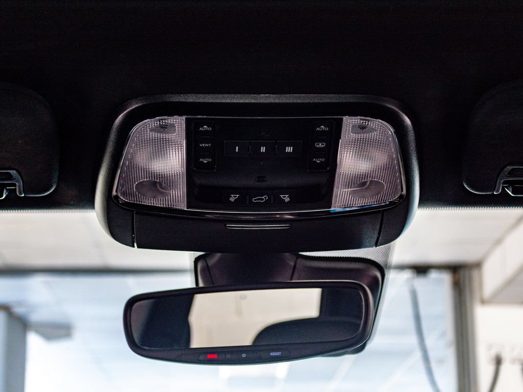 Used 2020 Jeep Grand Cherokee High Altitude AWD/4WD image 21