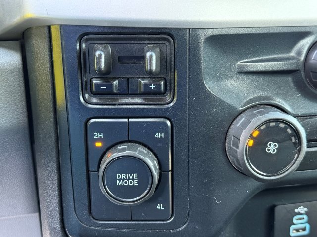 Used 2024 Ford F250 XLT w/ Snow Plow Prep Package image 30