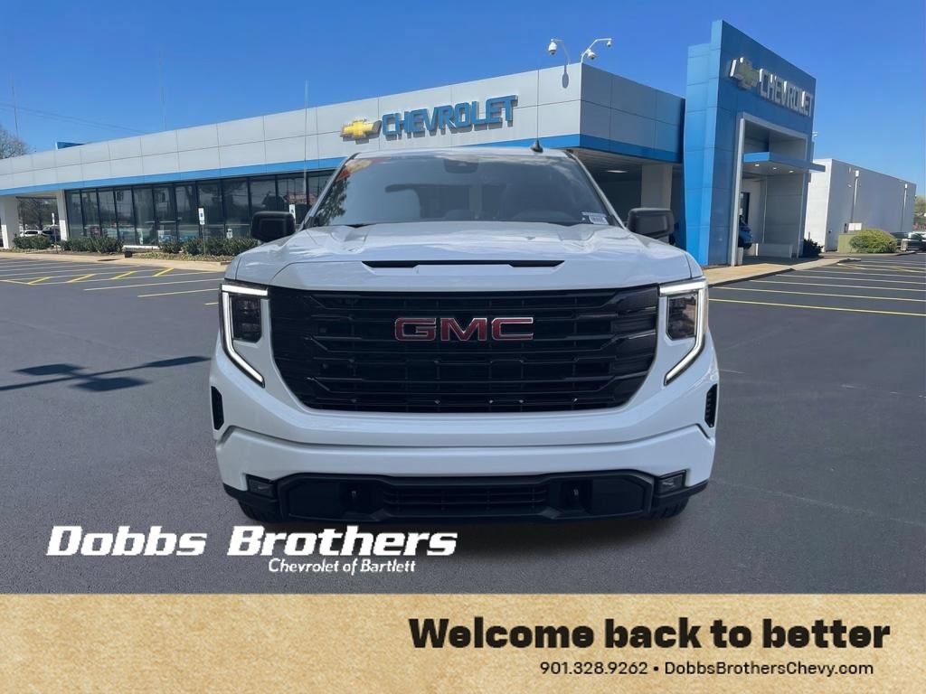 Used 2025 GMC Sierra 1500 Elevation AWD/4WD image 2