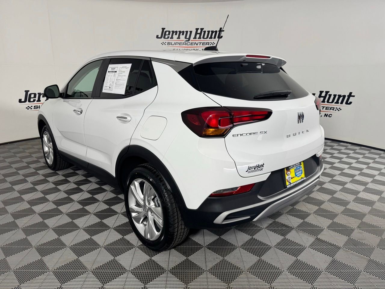 Used 2024 Buick Encore GX Preferred FWD image 8