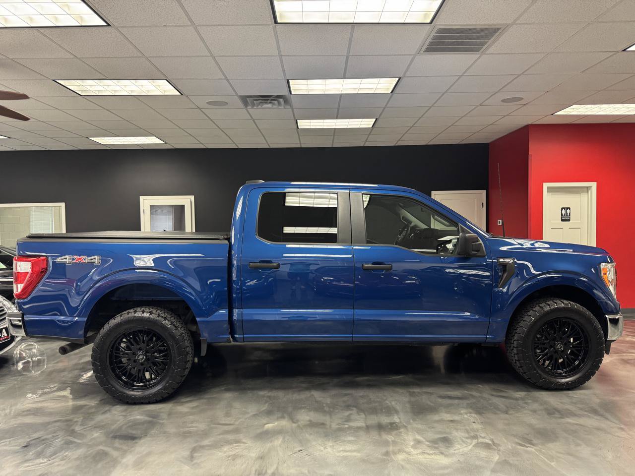 Used 2022 Ford F150 XL w/ Equipment Group 101A High AWD/4WD image 7