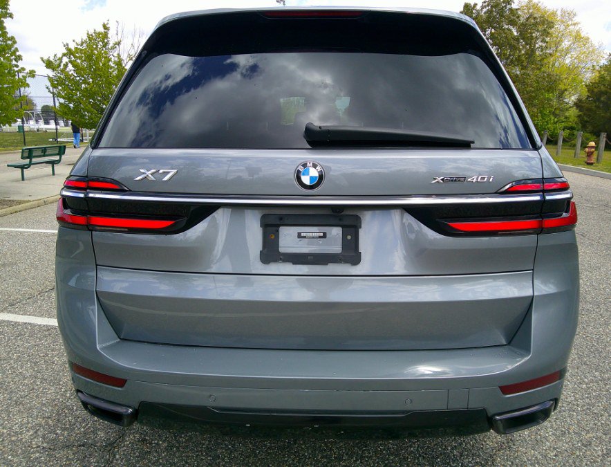 Used 2023 BMW X7 xDrive40i AWD/4WD image 27