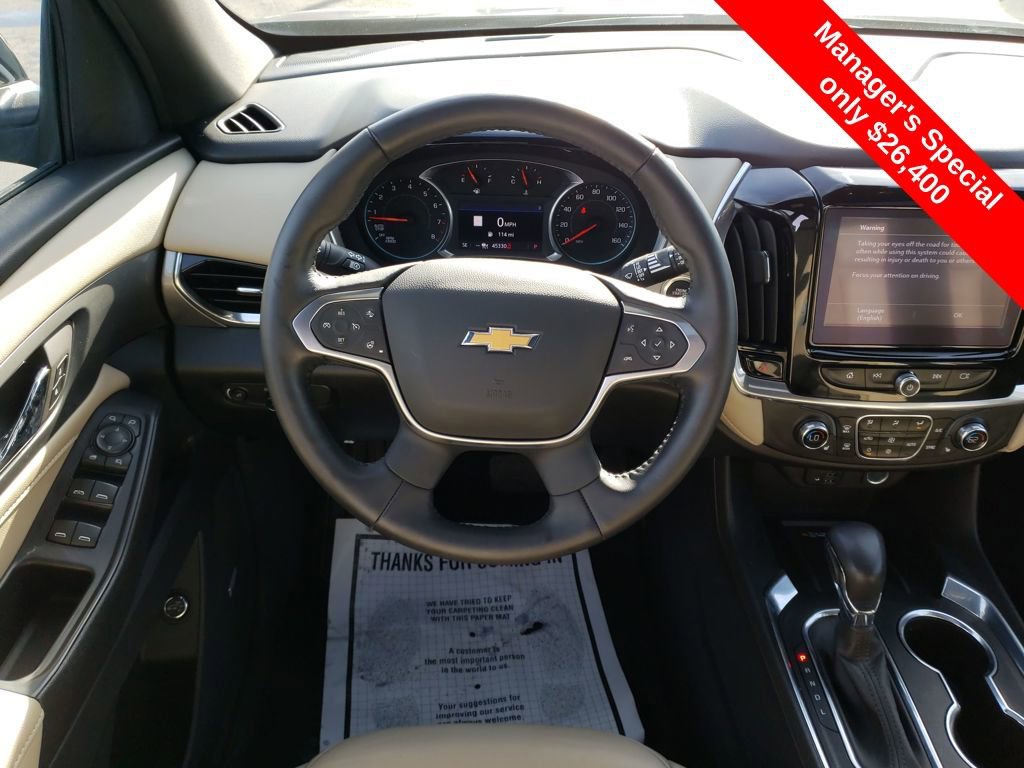 Used 2022 Chevrolet Traverse LT w/ LT Premium Package image 14