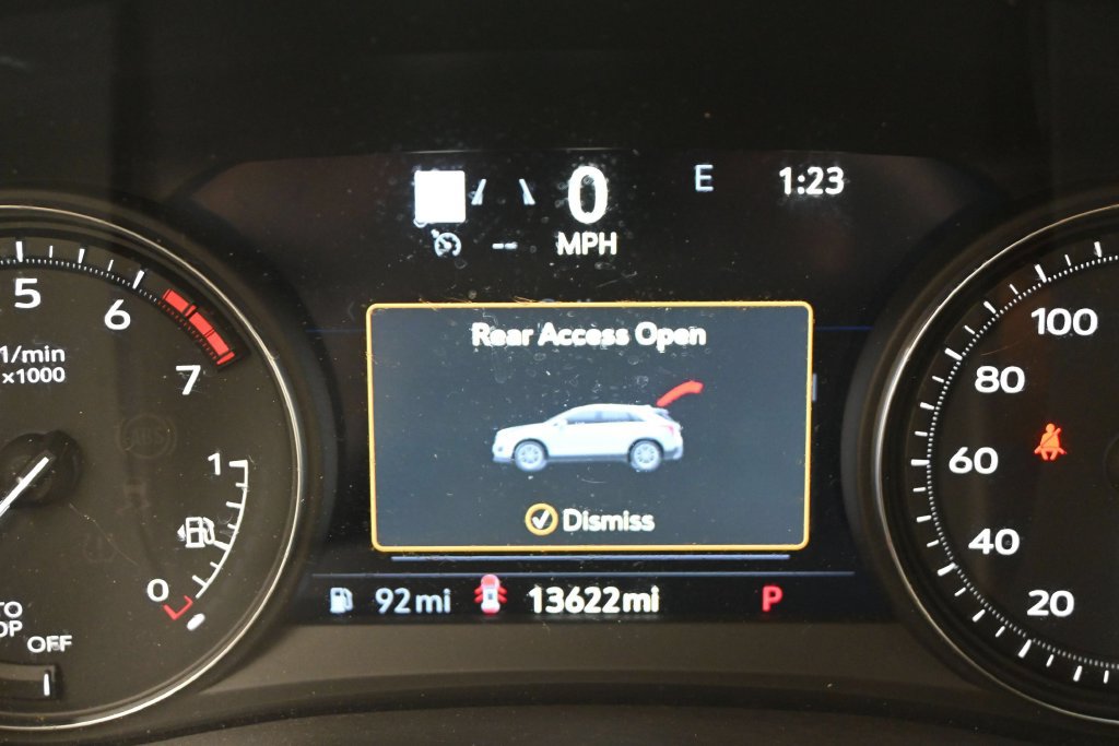 Used 2024 Cadillac XT5 Premium Luxury w/ Technology Package FWD image 15