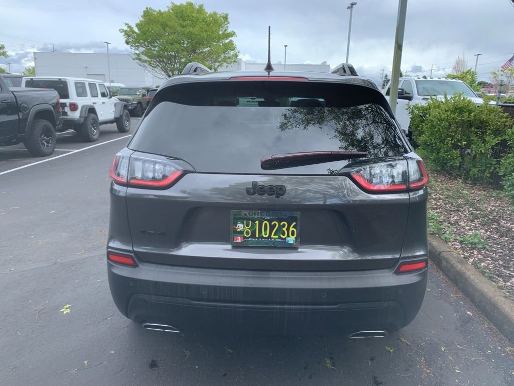 Used 2019 Jeep Cherokee Latitude Plus image 3