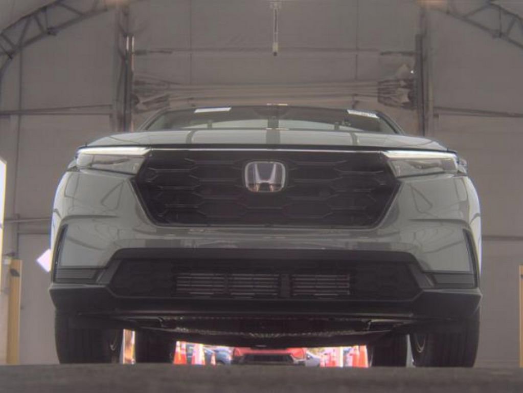 Used 2025 Honda CR-V EX image 3