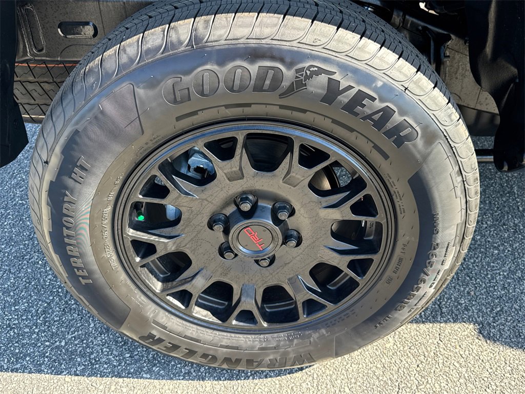 New 2025 Toyota Tacoma SR5 image 17