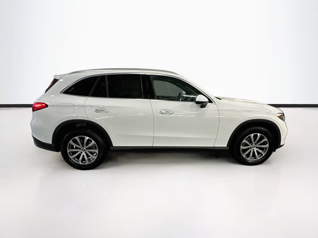 Certified 2026 Mercedes-Benz GLC 300 4MATIC image 4