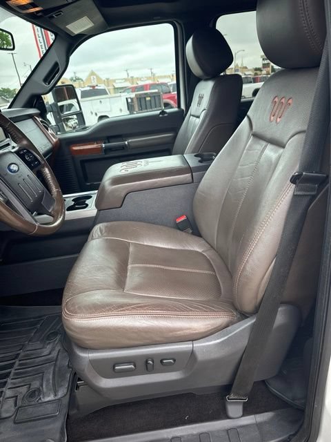 Used 2015 Ford F350 King Ranch w/ FX4 Off-Road Package AWD/4WD image 16