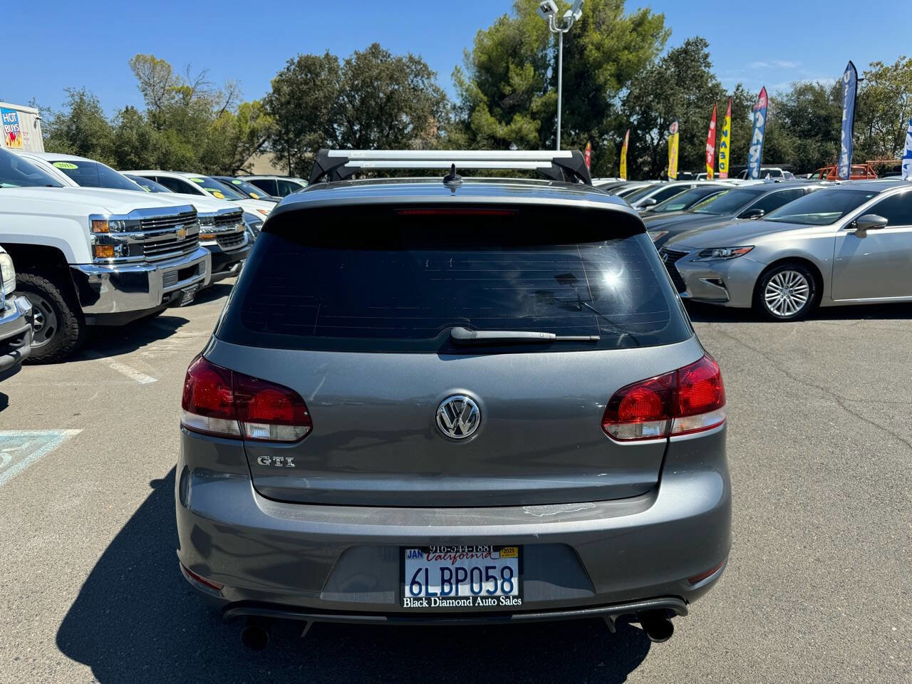 Used 2010 Volkswagen GTI 4-Door image 9