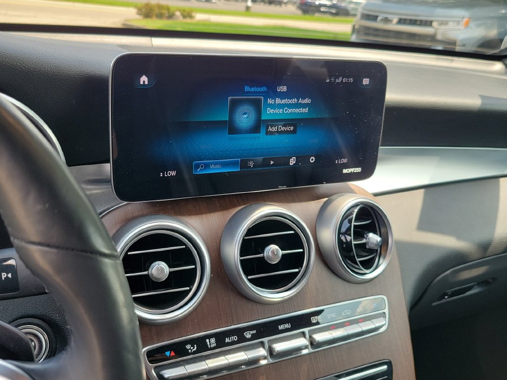 Used 2021 Mercedes-Benz GLC 300 4MATIC image 15
