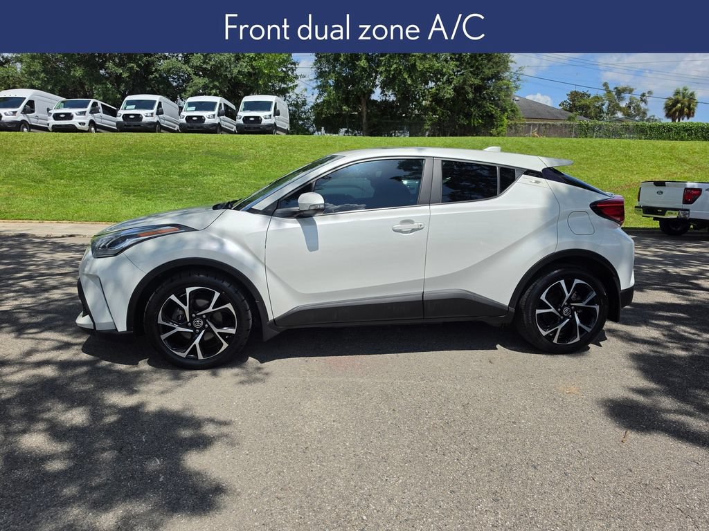Used 2021 Toyota C-HR XLE FWD video 2
