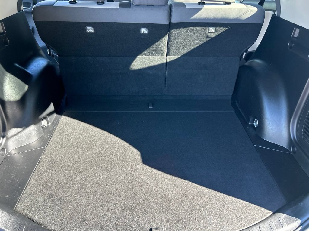 Used 2015 Toyota RAV4 XLE AWD/4WD image 26