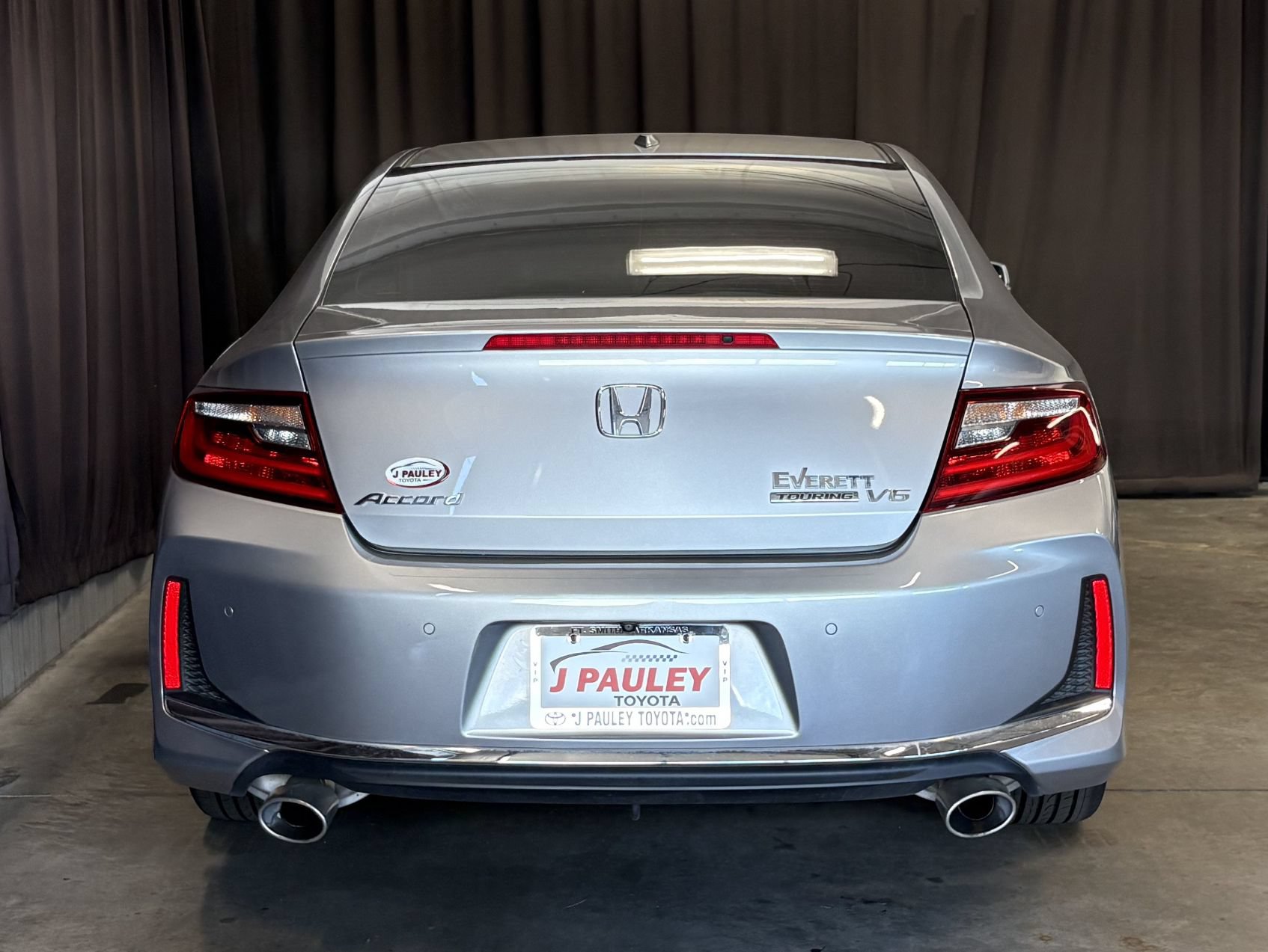 Used 2016 Honda Accord Touring image 6