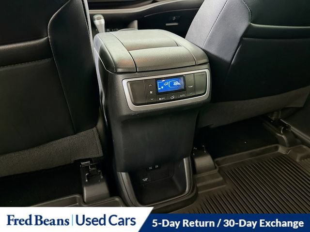 Used 2018 Toyota Highlander XLE AWD/4WD image 33