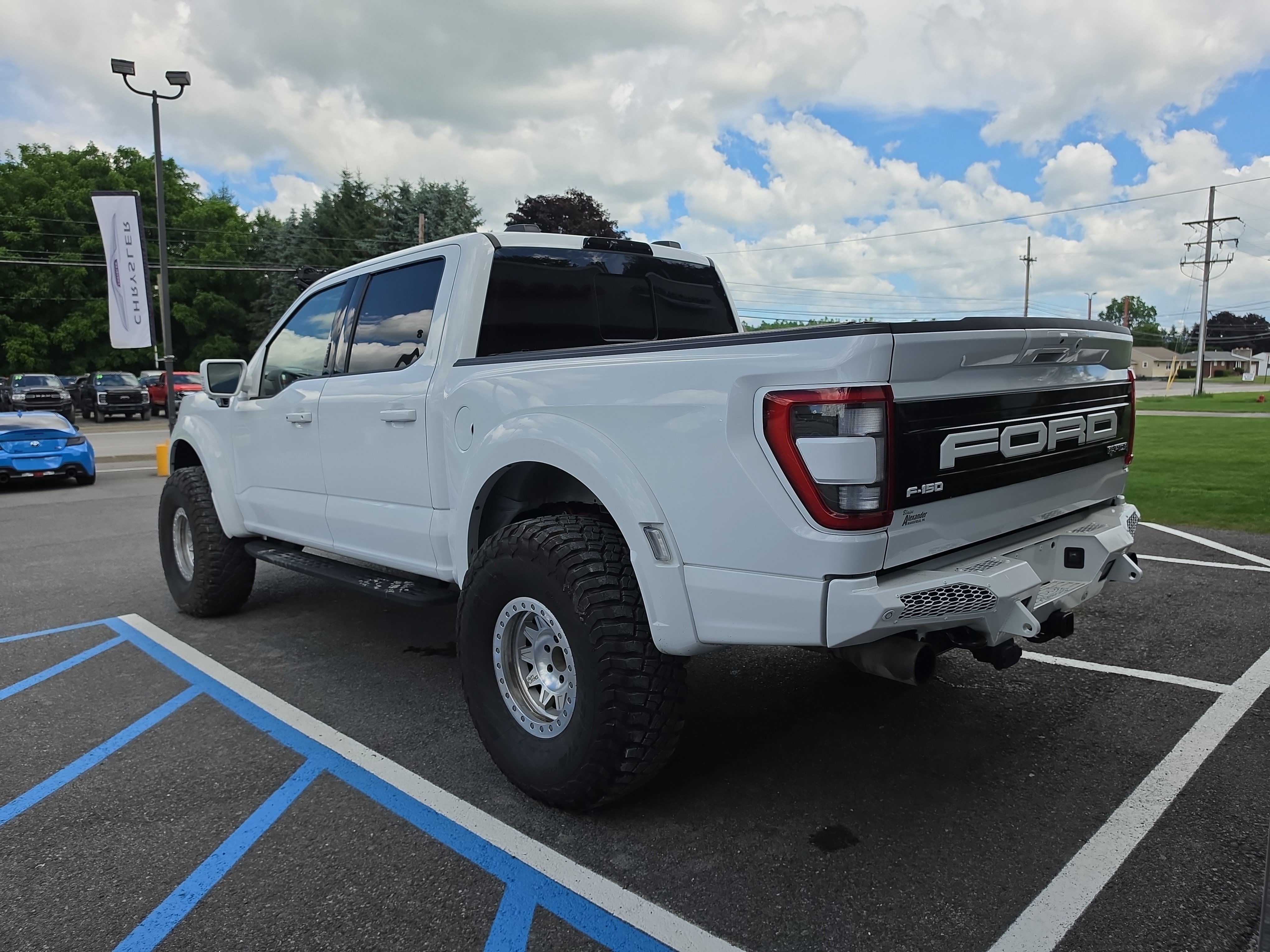 Used 2022 Ford F150 Raptor w/ Equipment Group 801A High AWD/4WD image 6