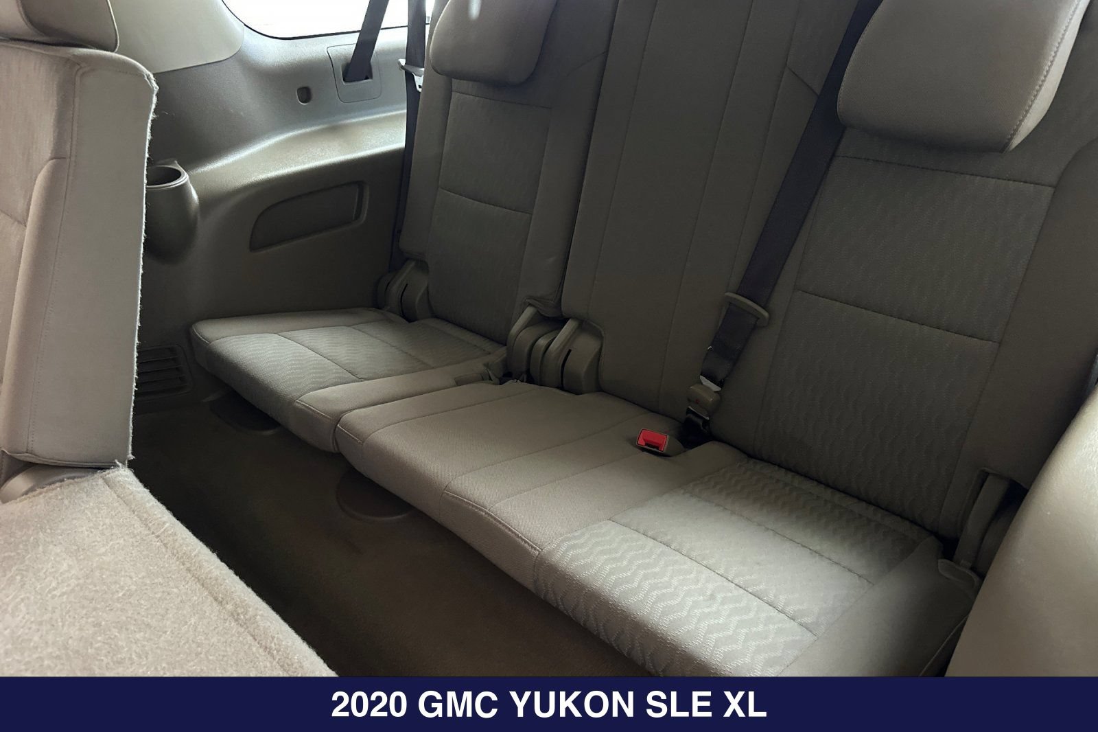 Used 2020 GMC Yukon XL SLE w/ SLE Value Package RWD image 16
