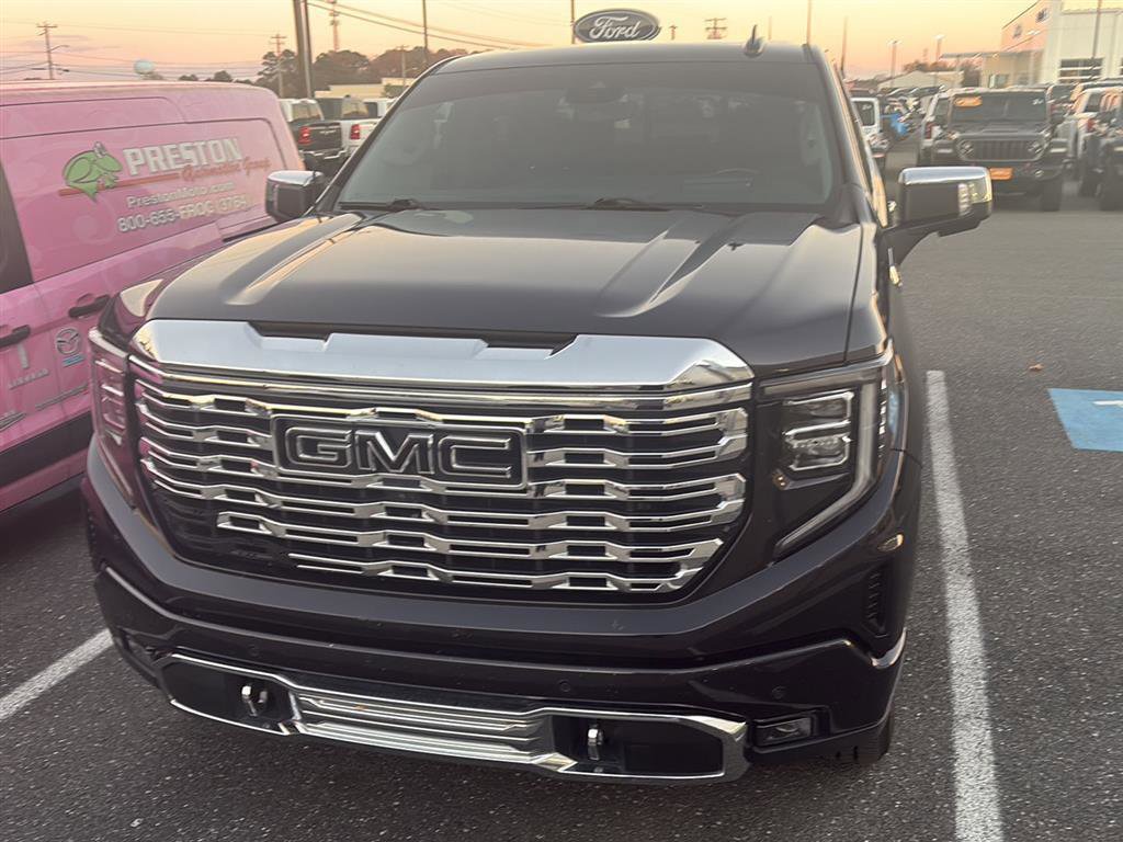 Used 2023 GMC Sierra 1500 Denali w/ Denali Reserve Package image 12