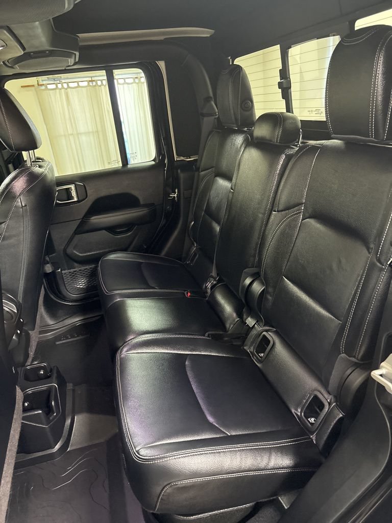 Used 2020 Jeep Gladiator Overland AWD/4WD image 25