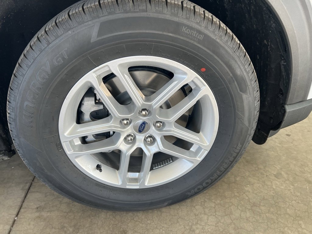 New 2026 Ford Explorer Active image 30