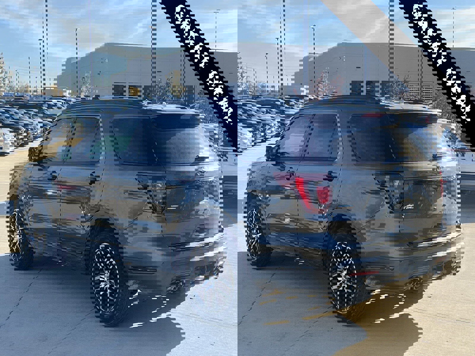 Used 2018 Ford Explorer Sport image 10