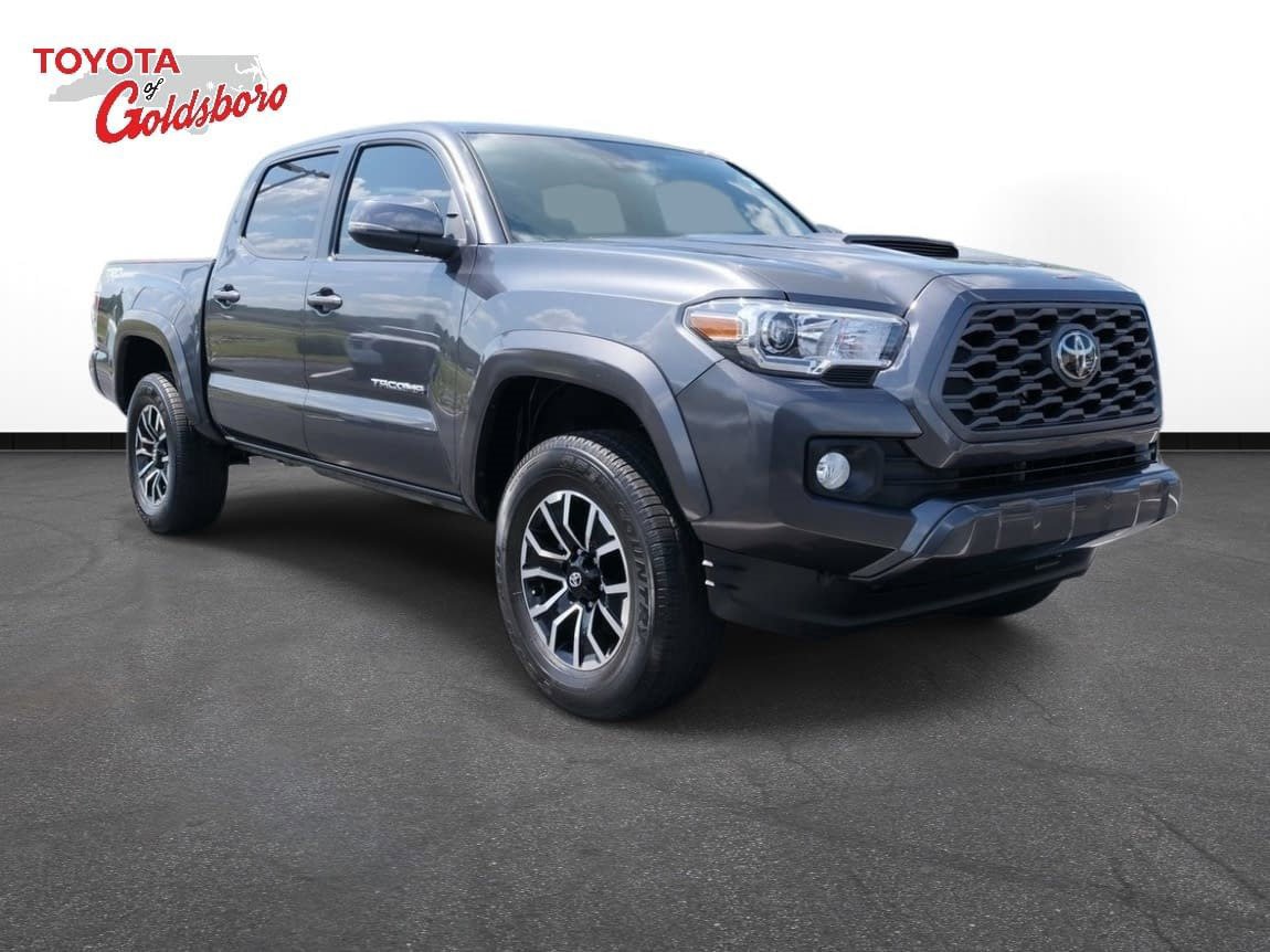 Used 2022 Toyota Tacoma TRD Sport image 3