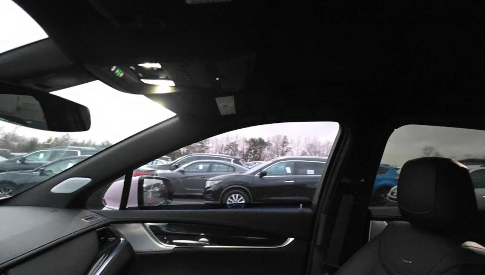 Used 2024 Cadillac XT5 Premium Luxury image 13