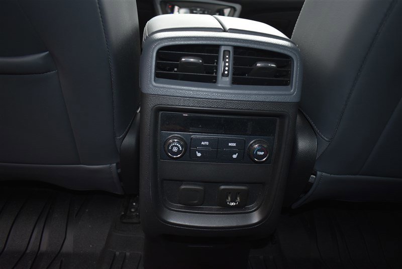 Used 2020 Buick Envision Essence image 23