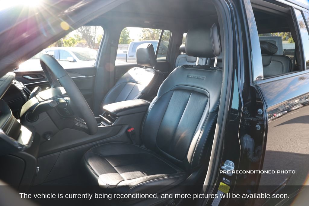 Used 2022 Jeep Grand Cherokee Overland image 11