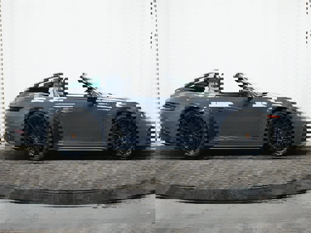 Used 2025 Porsche 911 Targa 4 GTS image 8