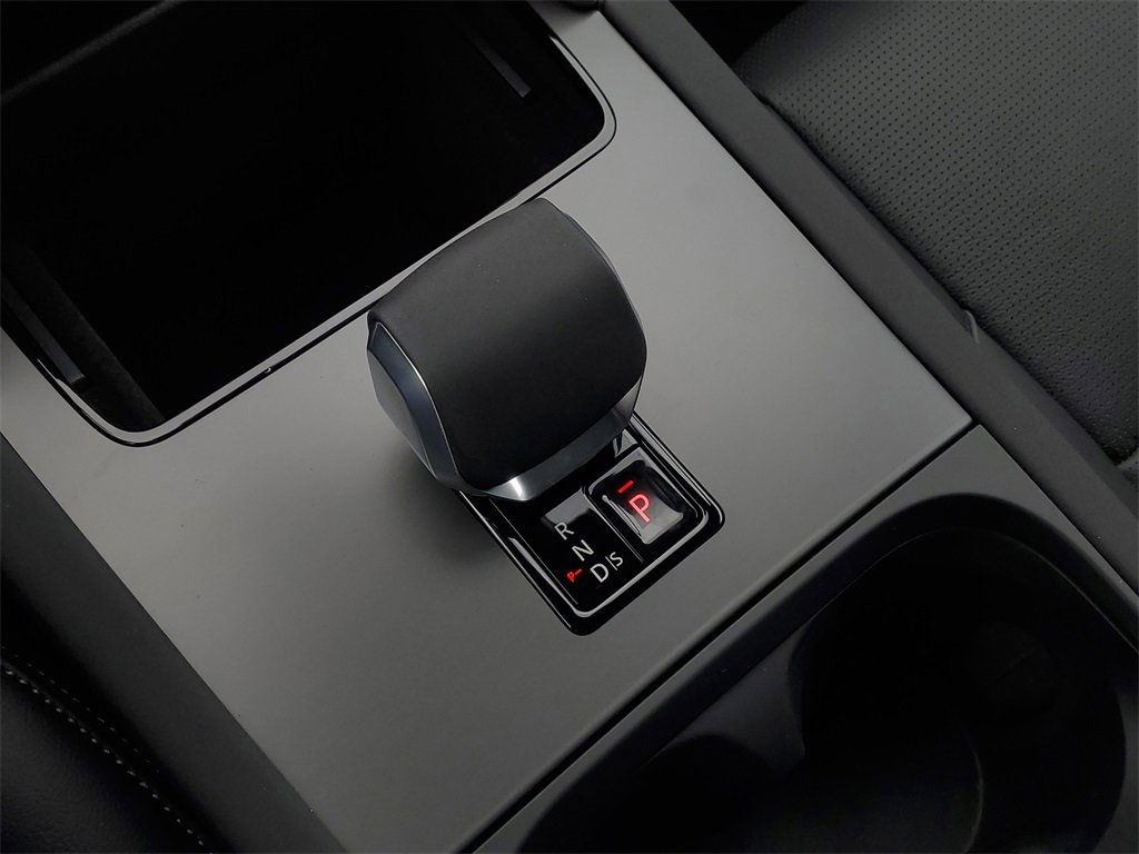 New 2026 Land Rover Discovery Sport Landmark image 23