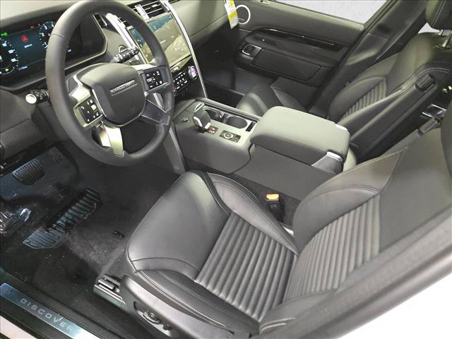 New 2026 Land Rover Discovery S AWD/4WD image 15
