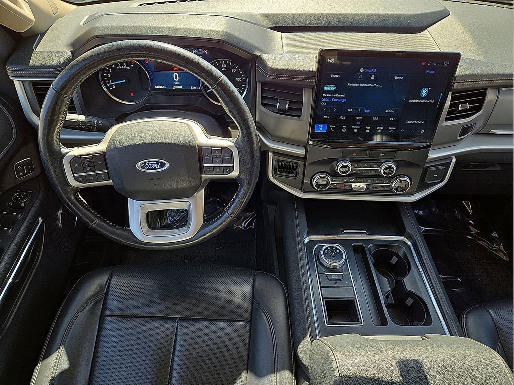 Used 2022 Ford Expedition Max XLT image 17