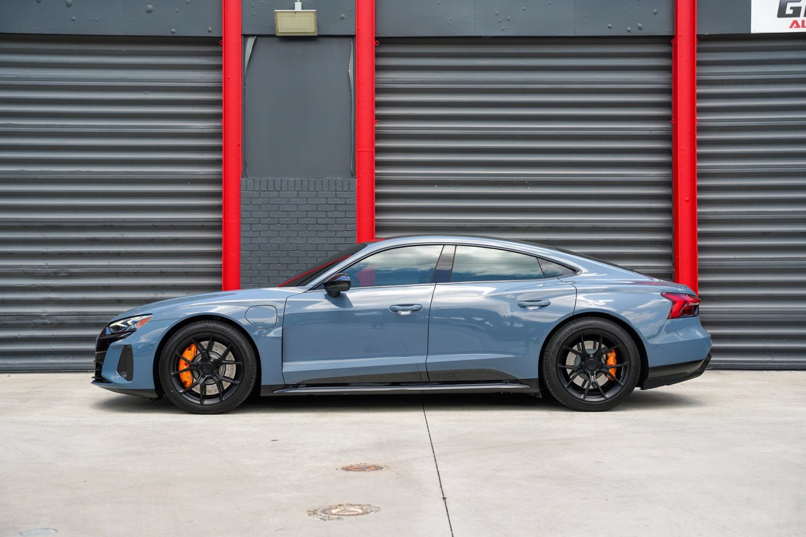 Used 2024 Audi RS e-tron GT w/ Carbon Performance Package AWD/4WD image 9