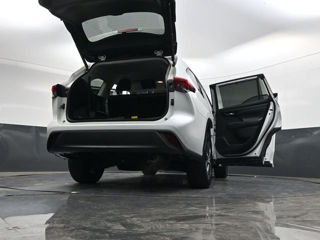 Used 2023 Toyota Highlander XLE image 38