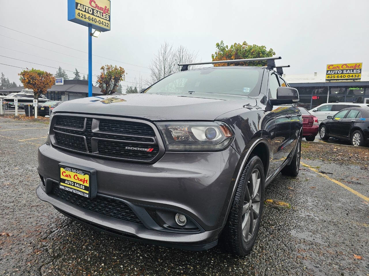 Used 2017 Dodge Durango GT image 2