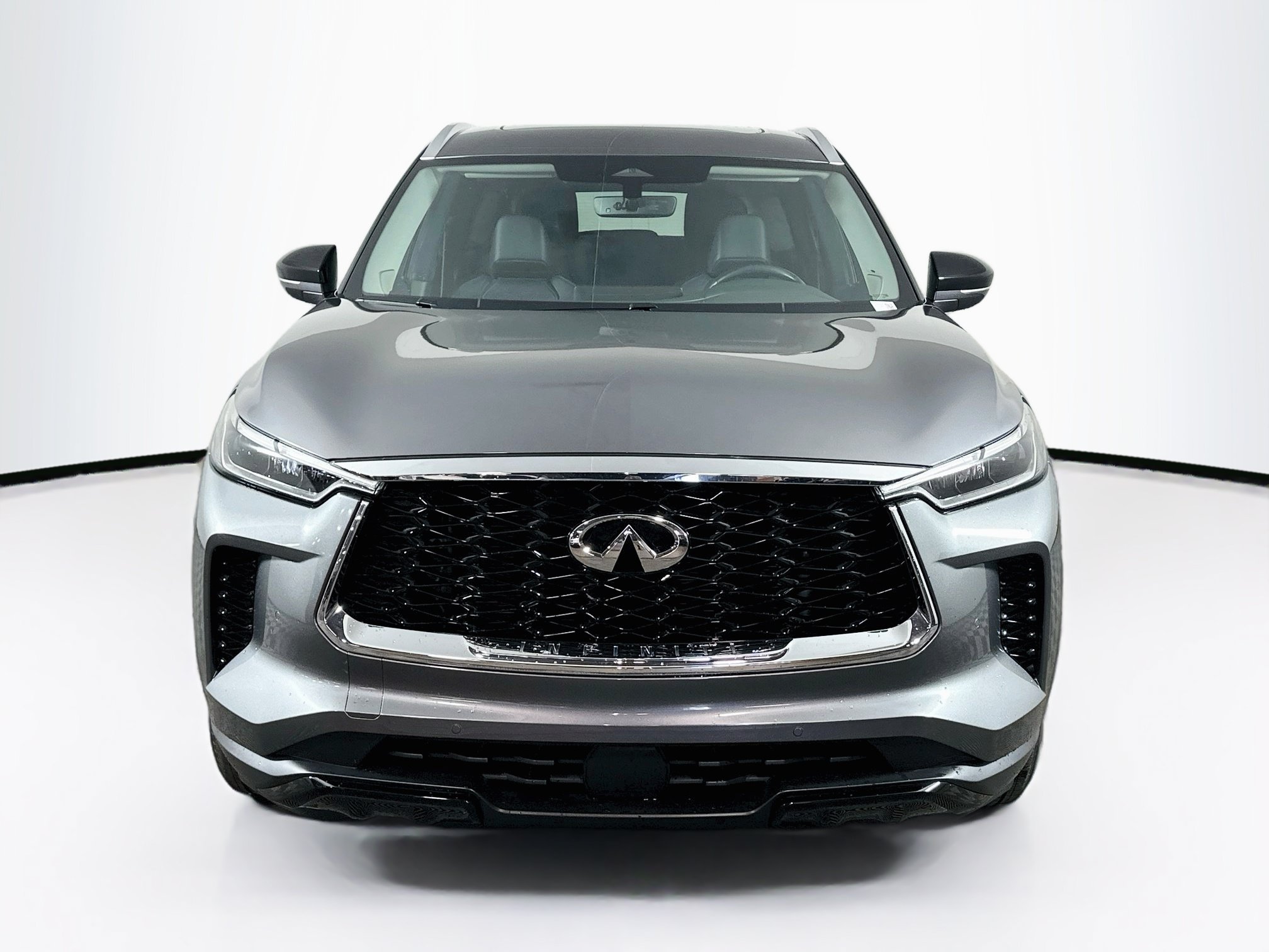 Used 2023 INFINITI QX60 Luxe w/ Performance Audio Package FWD image 2