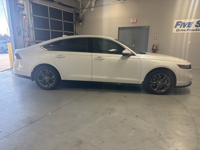 Used 2023 Honda Accord EX-L image 5