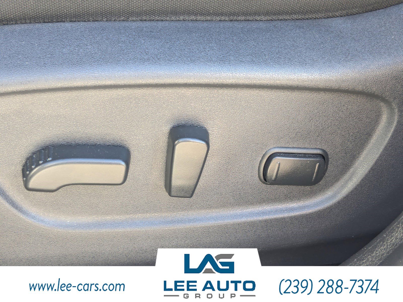 Used 2020 Nissan Rogue SV image 18