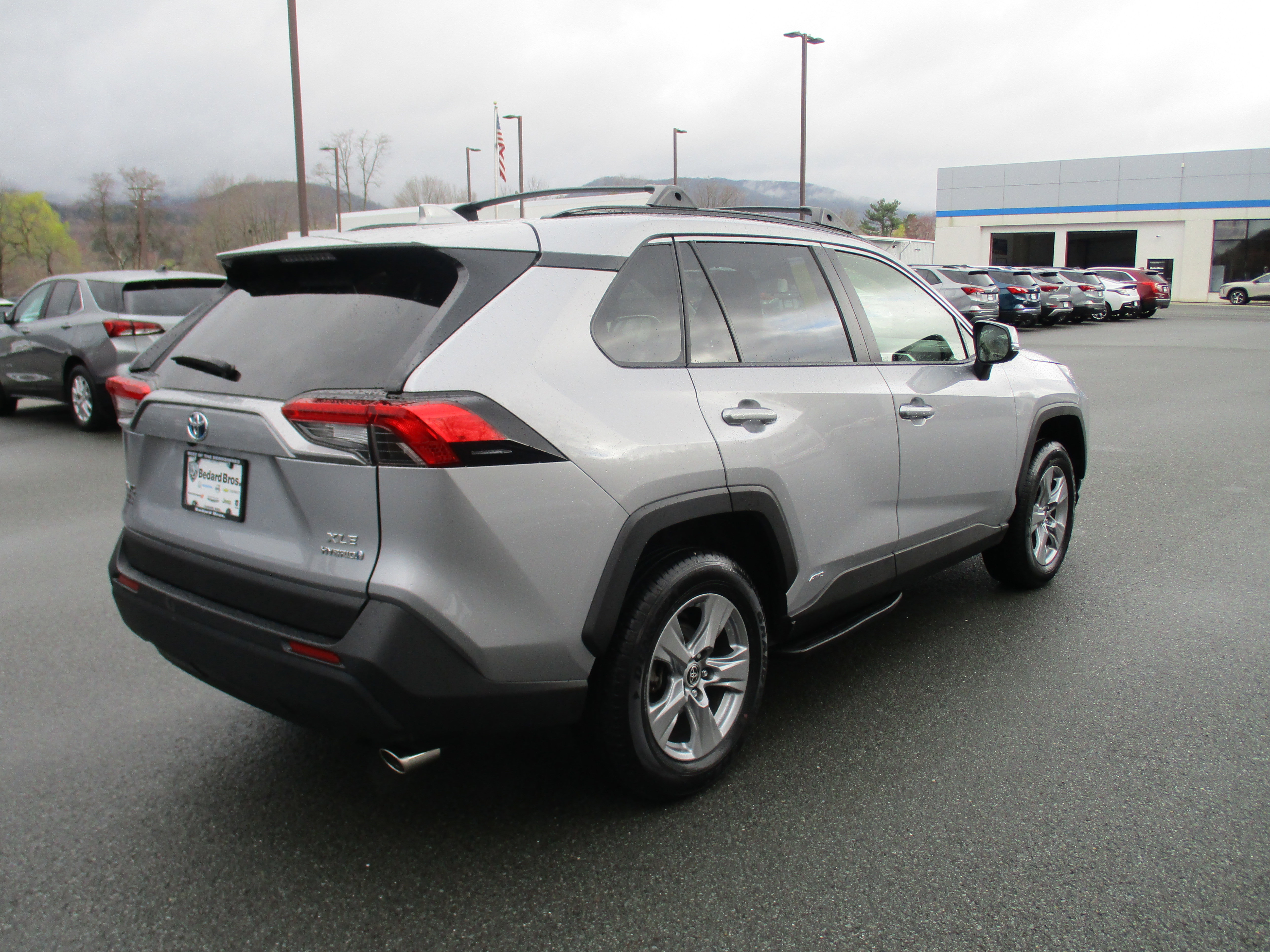Used 2024 Toyota RAV4 XLE image 5