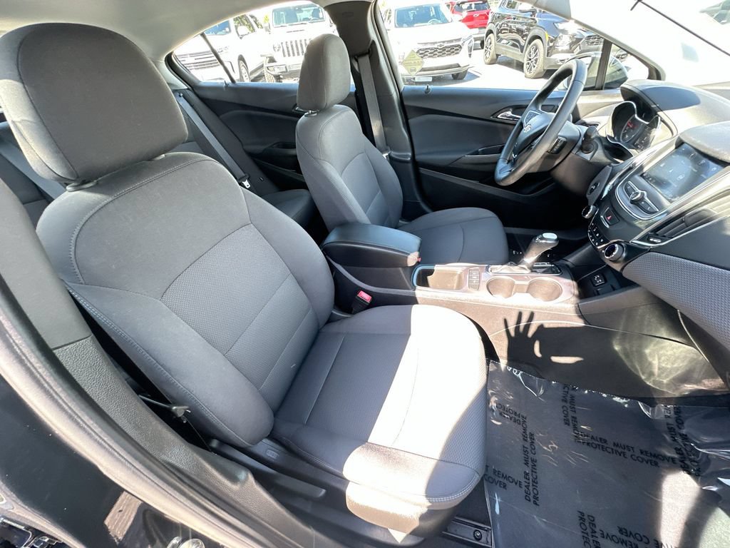 Certified 2019 Chevrolet Cruze LT w/ Convenience Package FWD image 26