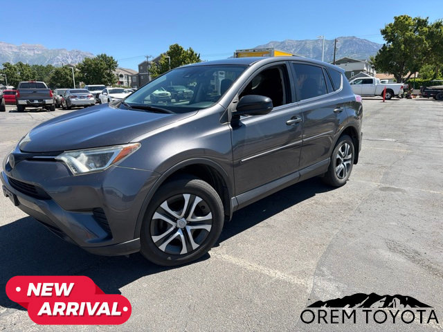 Used 2018 Toyota RAV4 LE w/ Carpet Mat Package AWD/4WD image 2