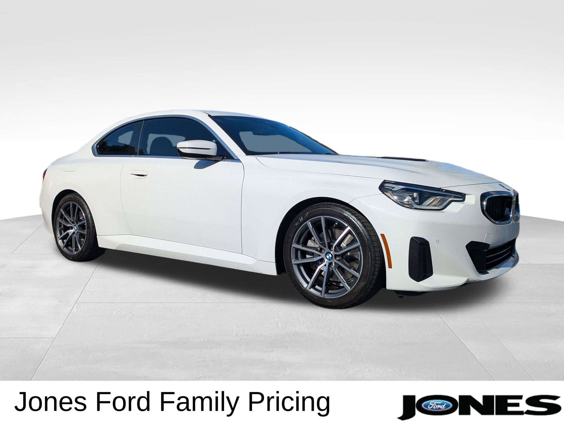 Used 2022 BMW 230i Coupe w/ Premium Package 2 RWD image 3