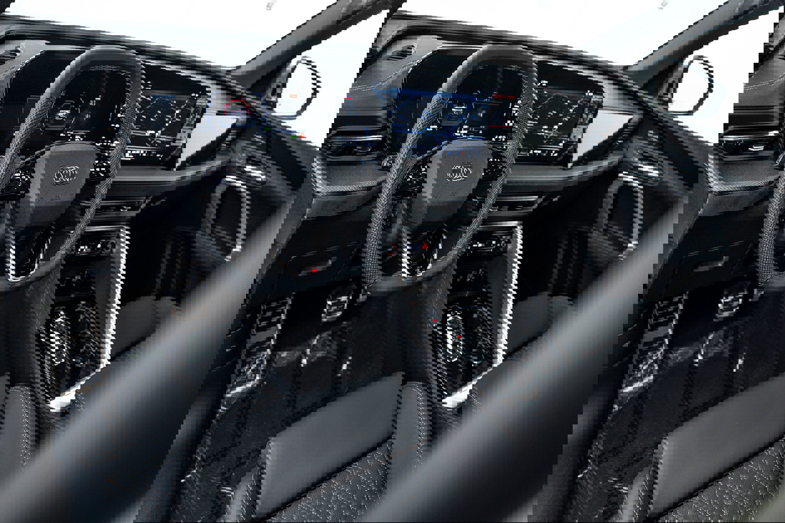 New 2025 Audi SQ5 Premium Plus image 9